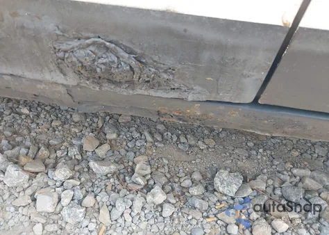 2010 Ford E-150 Commercial/Recreational z USA, uszkodzony, nr VIN 1FTNE1EW5ADA91061